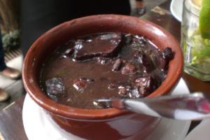 Feijoada Clássica! Sensacional!